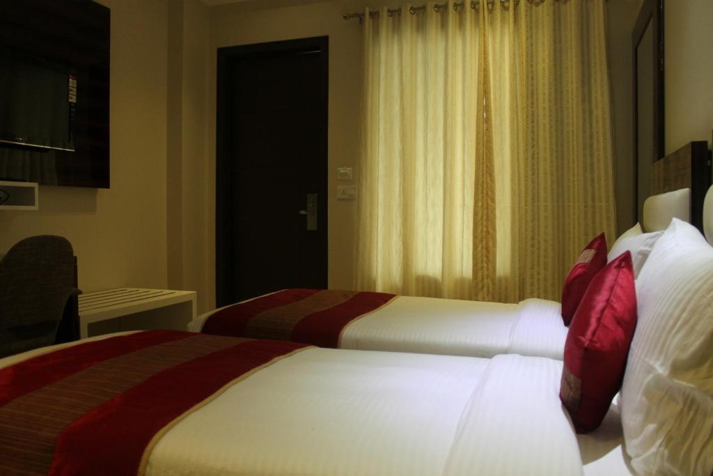 Hotel Gulnar New Delhi Kamer foto